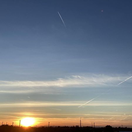Eindrucksvolles Gruppen- Und Monteursloft Apartment Edingen-Neckarhausen ภายนอก รูปภาพ