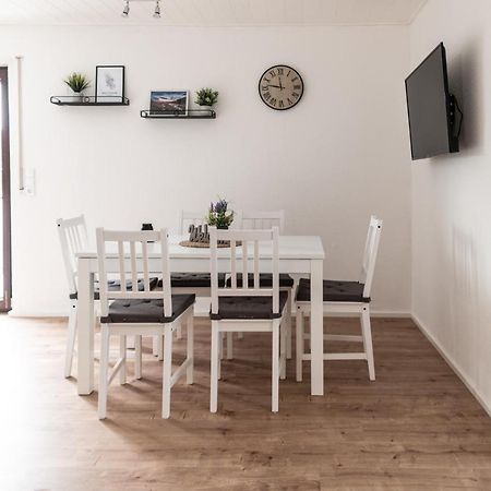 Eindrucksvolles Gruppen- Und Monteursloft Apartment Edingen-Neckarhausen ภายนอก รูปภาพ