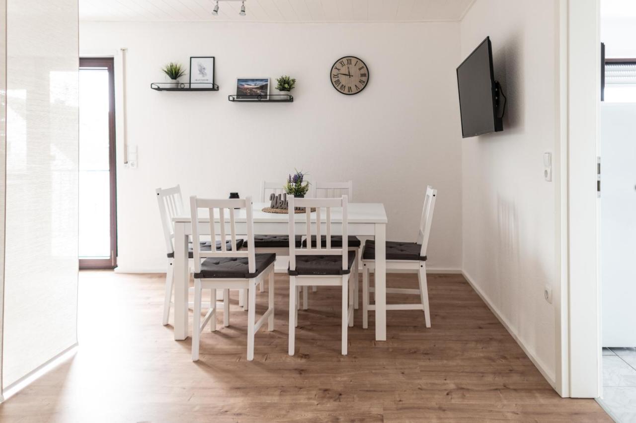 Eindrucksvolles Gruppen- Und Monteursloft Apartment Edingen-Neckarhausen ภายนอก รูปภาพ